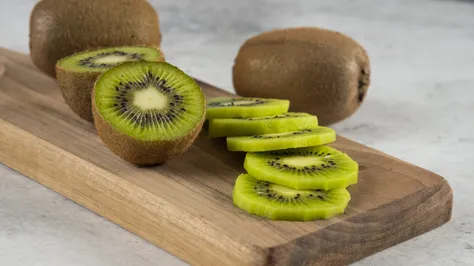 Two kiwifruits a day: EU approves the first health claim for fresh fruit